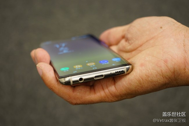 三星Galaxy S8 上手一月谈：新生 与 重生