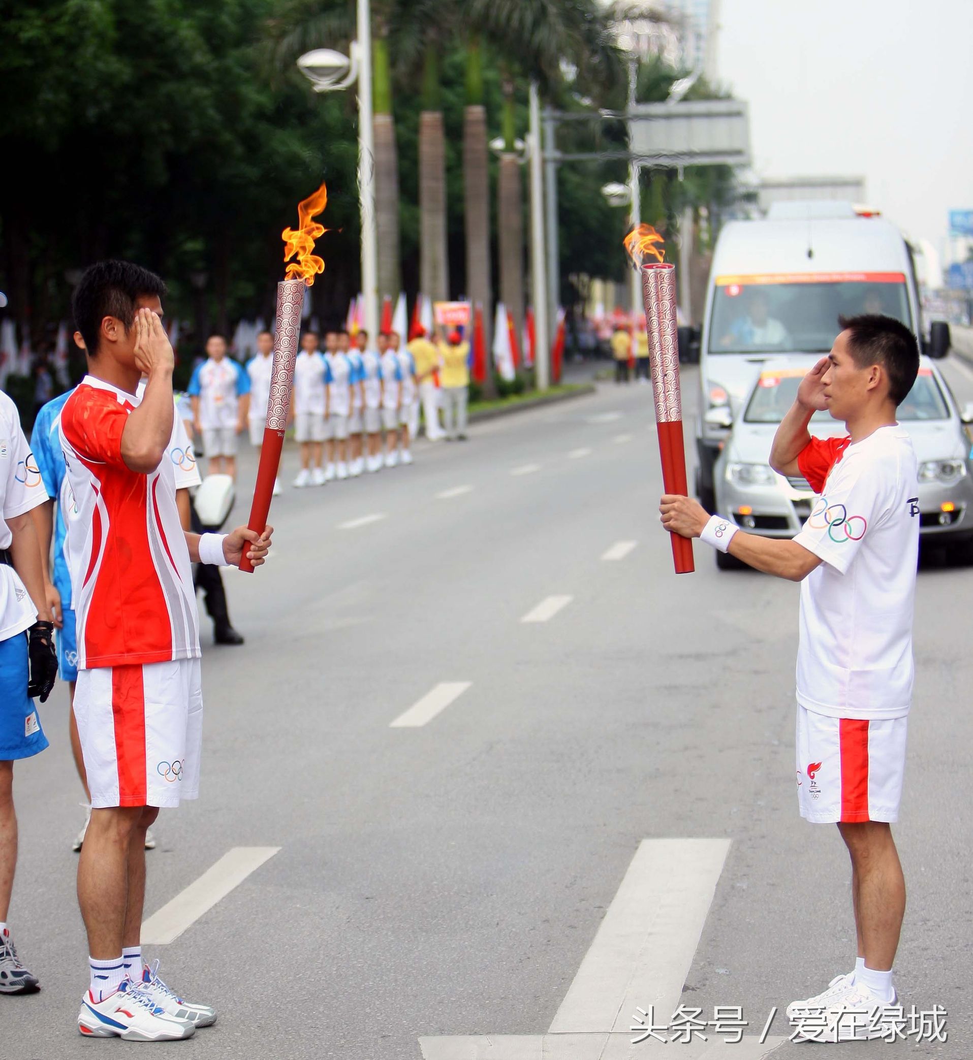 奥运会圣火多久到南宁(2008年广西最激动的一刻奥运火炬在广西传递)