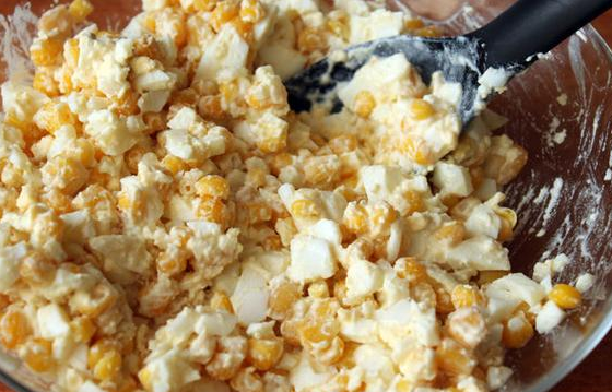 自制美食-玉米鸡蛋沙拉