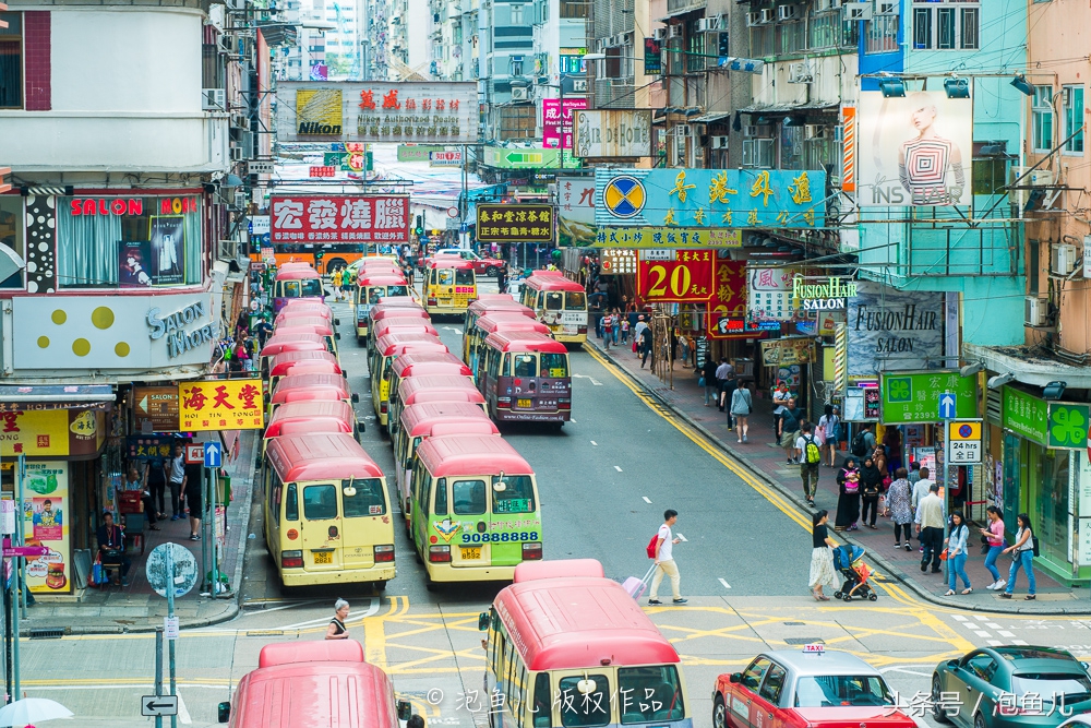 山鸡足球场跟肥尸为什么要跑(香港｜鱼龙混杂的旺角，关于香港黑帮社团的恩怨情仇都发生在这里)