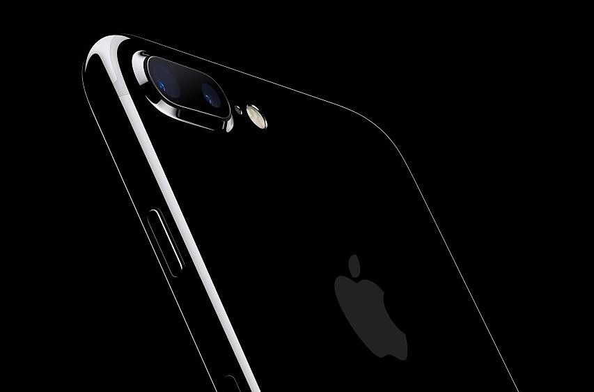 苹果iPhone 7亮黑超级变身夜空版！戴套也防止不上刮痕