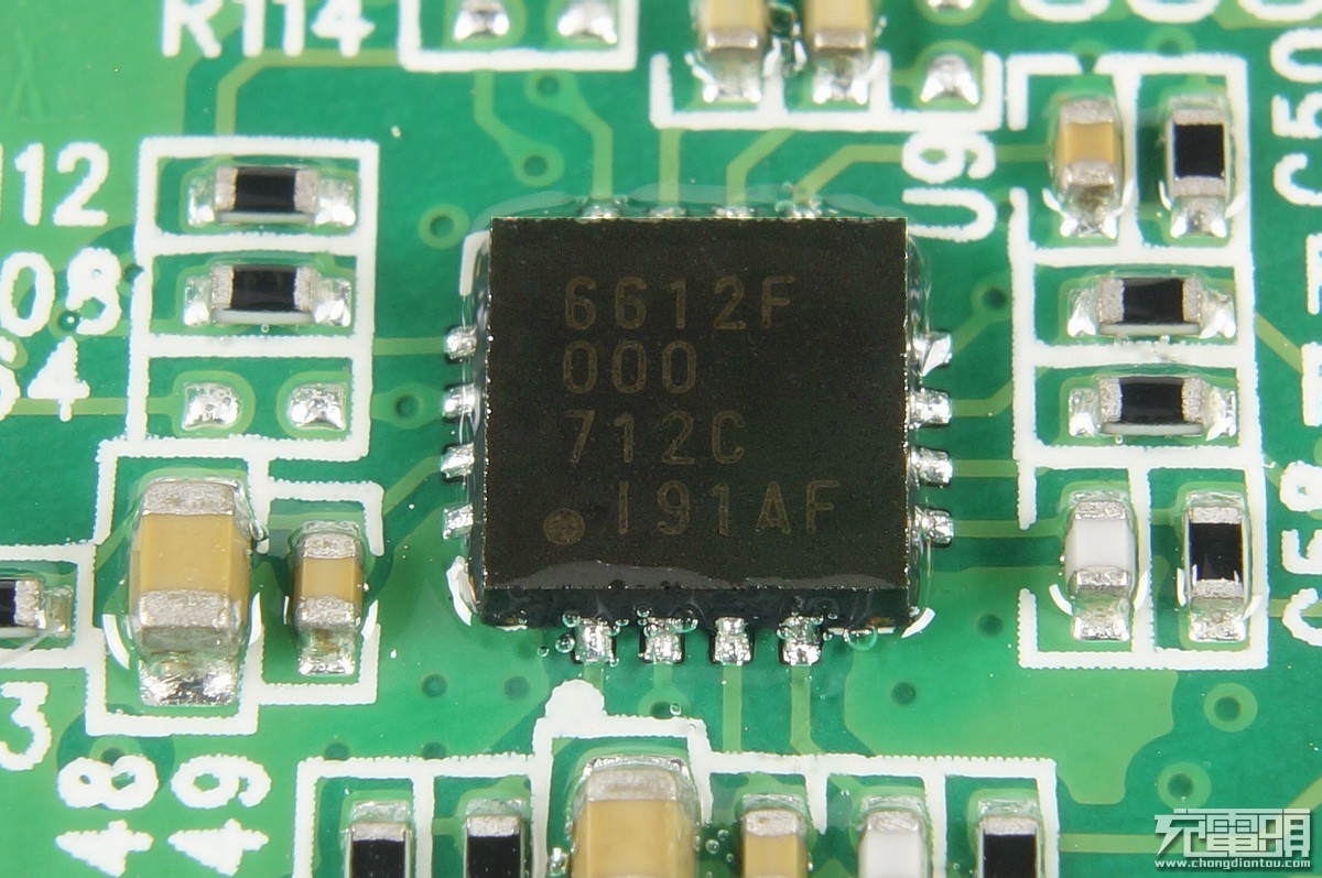 又双叒叕升级了：华为AP09S SCP 4.5V5A快充移动电源开箱拆解