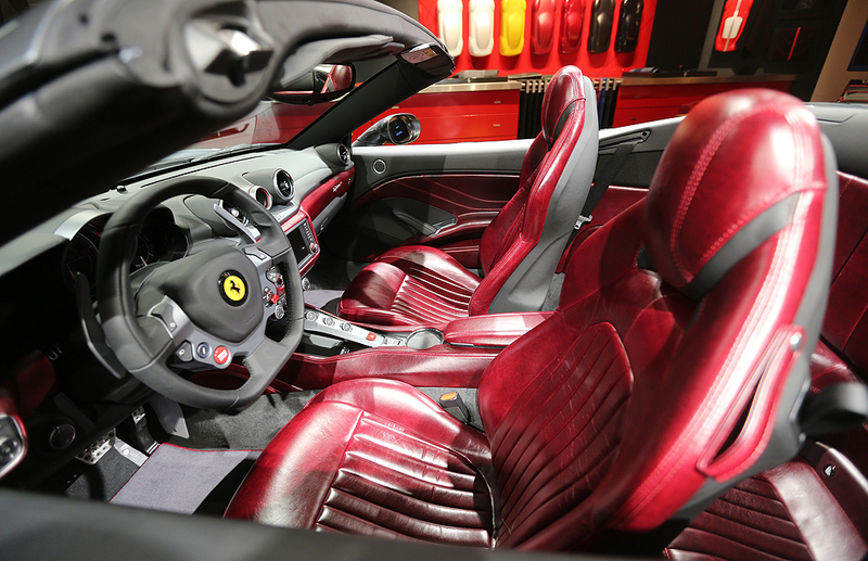 超炫法拉利《Ferrari GTC4Lusso》