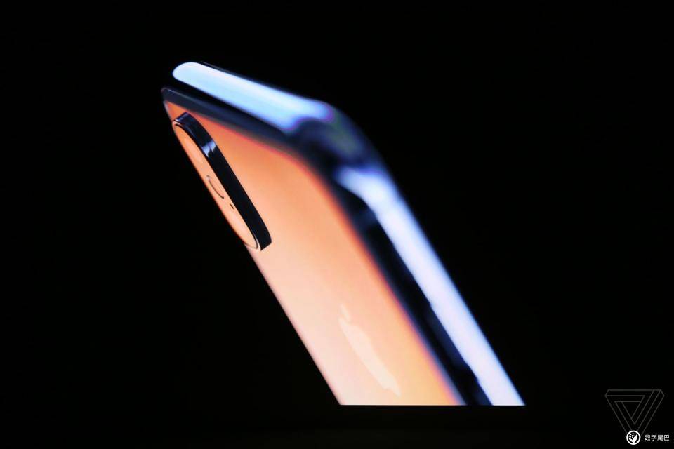 iPhone iPhone X 宣布出場：5.8 英尺全面屏手機   Face ID 人臉識別