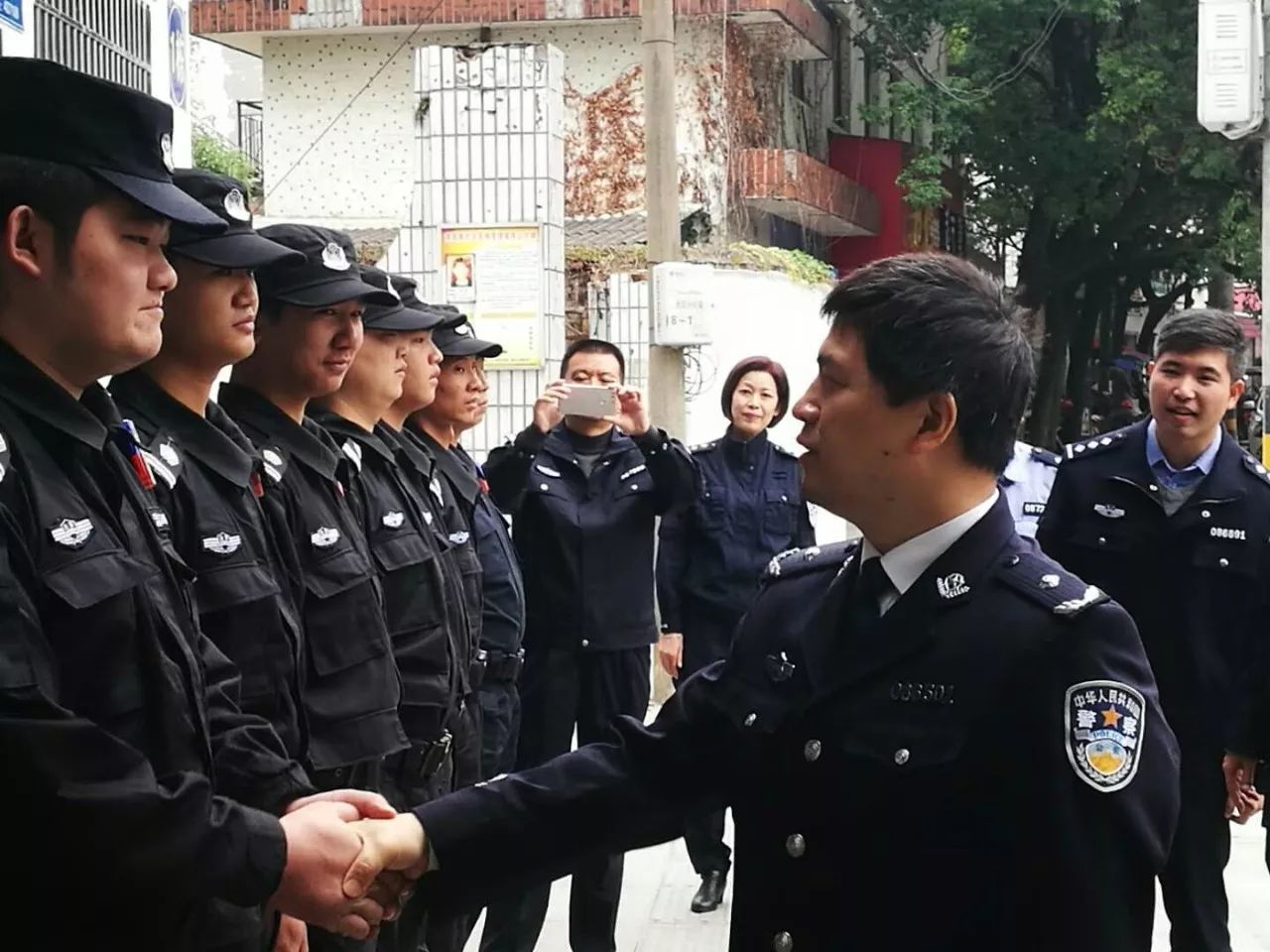 温泉办事处法治平安创建工作简报