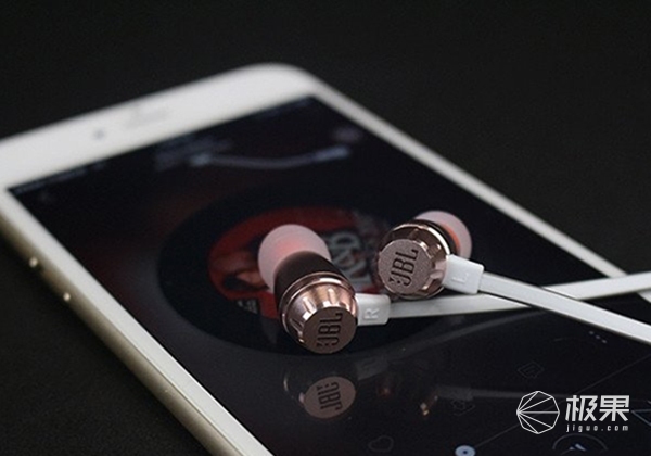 音质超赞的10款入耳式耳机，戴上就能让你瞬间颅内高潮