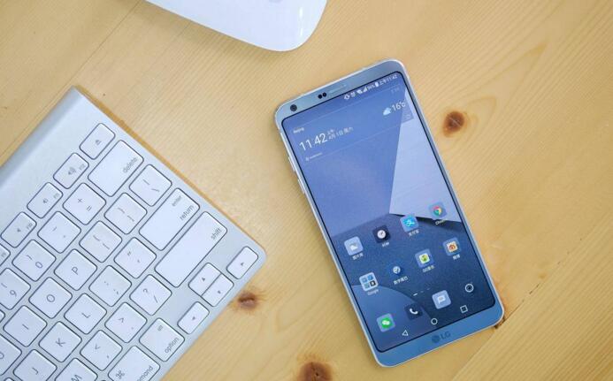 一部優(yōu)越感很低的手機上 LG G6 是王者回歸還是英雄落幕