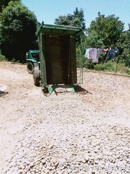 2000塊錢買來的二手車 衡陽四輪拖拉機(jī) 五天就回本了