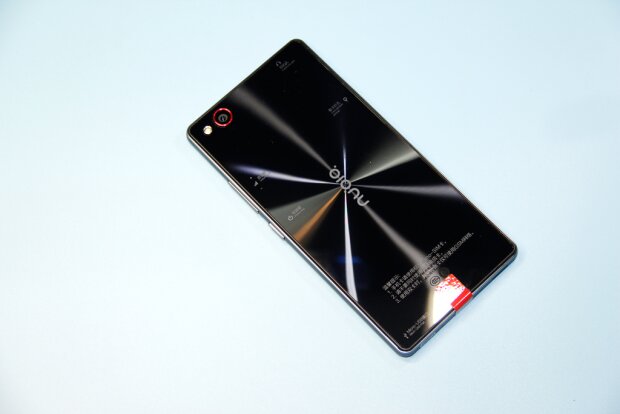 仍然不過時的產(chǎn)品，nubia Z9mini開箱