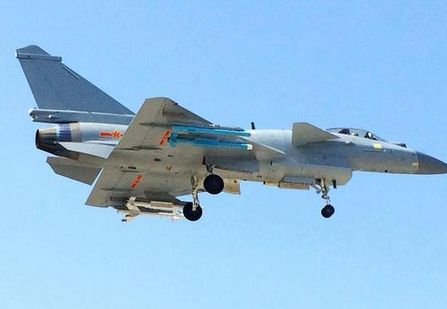 后发制人 普京有心无力 俄罗斯战机配备中国导弹