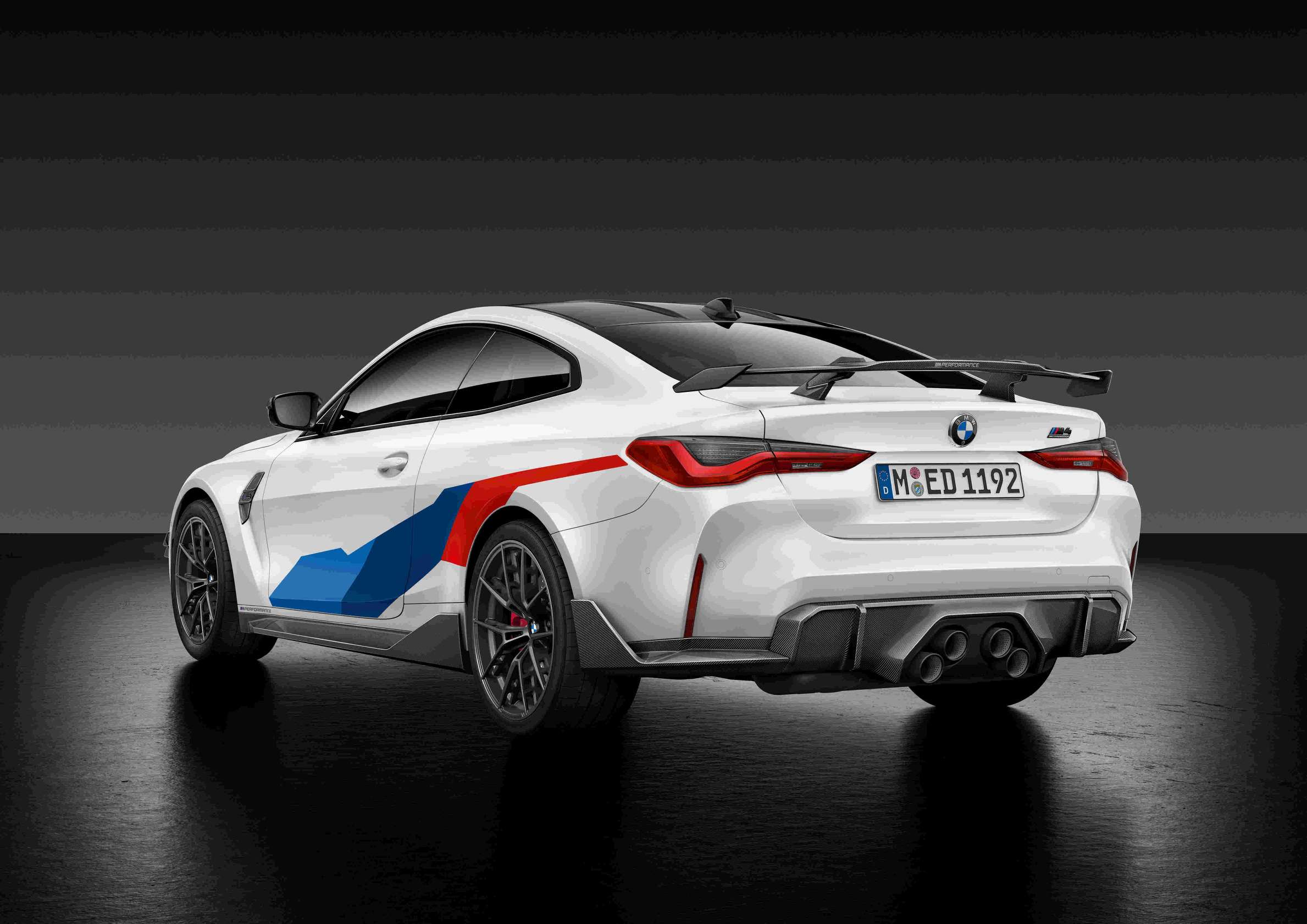 BMW携全新高性能产品亮相2020 AIT东莞改装车展