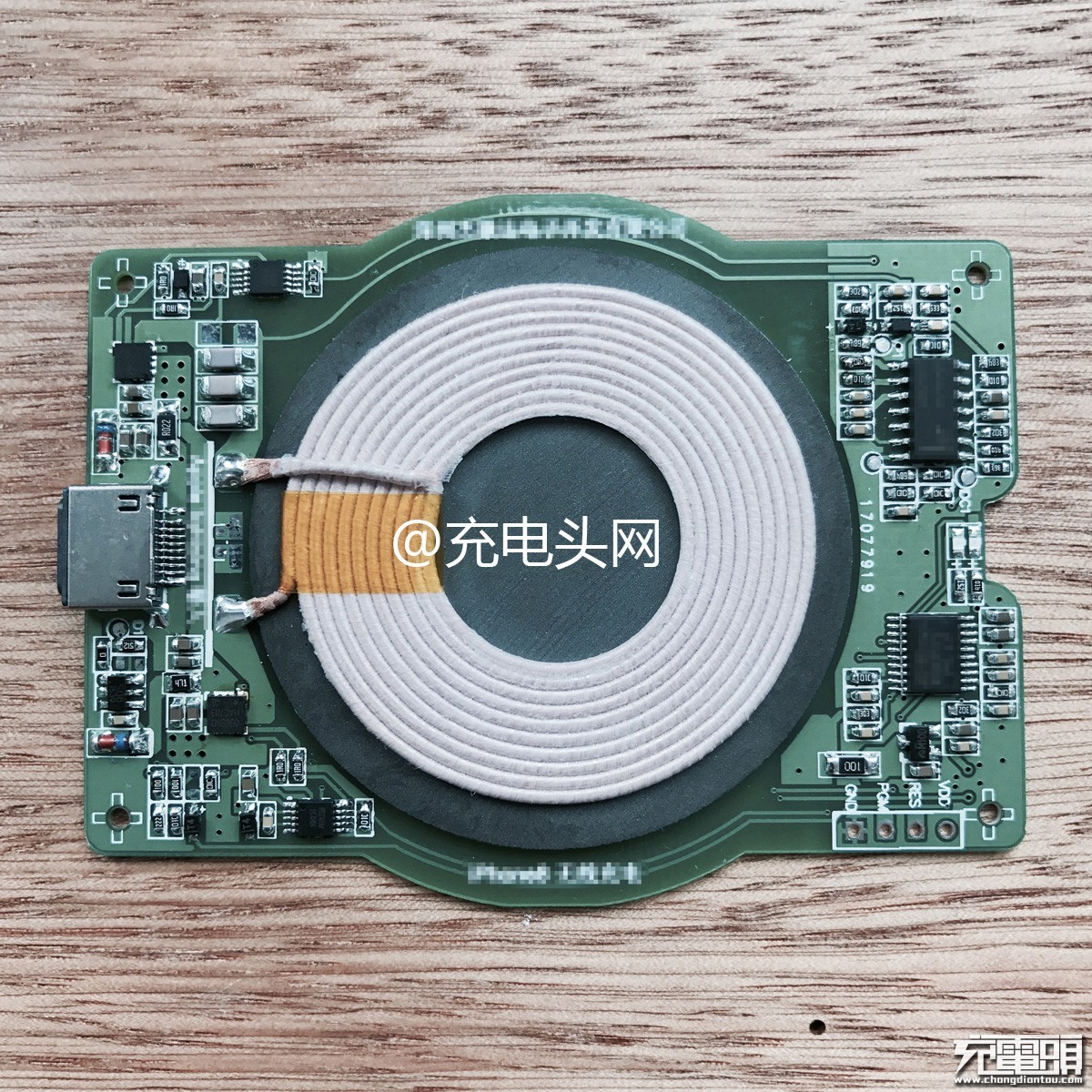 有关iPhone 8无线快速充电技术曝料归纳