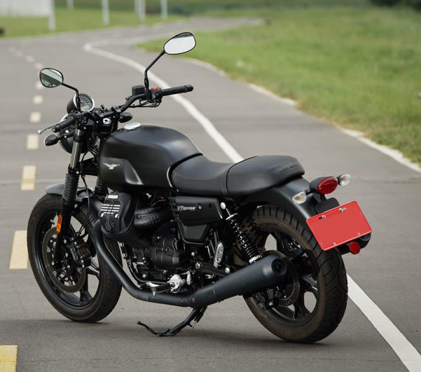 试驾2017款MOTO GUZZI V7让人着迷的摩托车