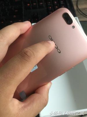 1999新买的OPPO R11 Plus来到，直播间拆箱