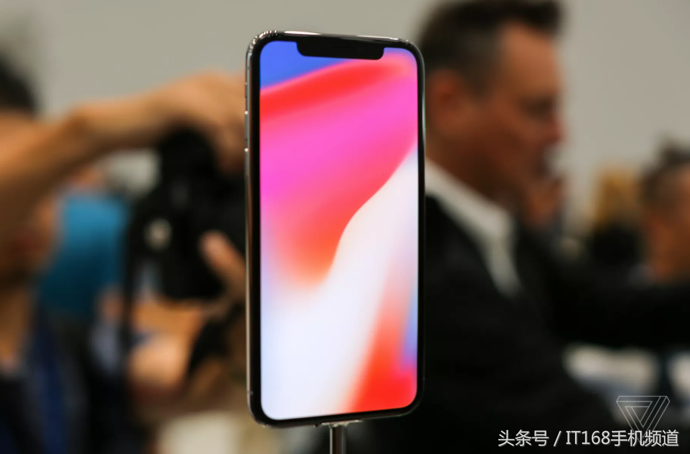 iPhone X行货市场价竟达到9688元，对你说如何购买才可以最合适！