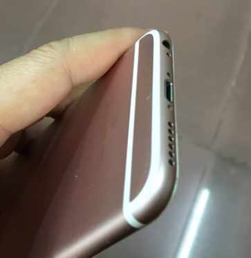 2299元的iPhone6s，外壳是粉红色home键是灰黑色，系列号是iPhone6！