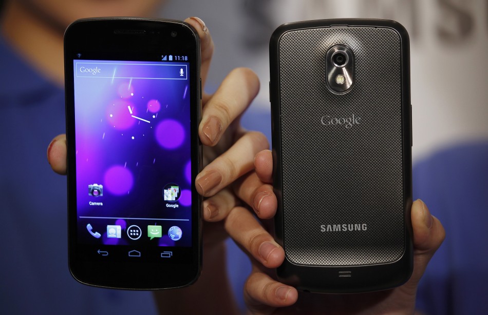 在iPhoneX公布的今日，使我们回忆一位时期的先行者Galaxy Nexus