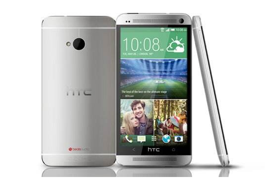 致別HTC，安卓機(jī)、三段式金屬外殼、雙攝像頭哪一個(gè)時(shí)尚潮流并不是HTC刮起的