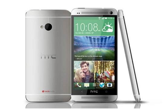 致別HTC，安卓機(jī)、三段式金屬外殼、雙攝像頭哪一個時尚潮流并不是HTC刮起的