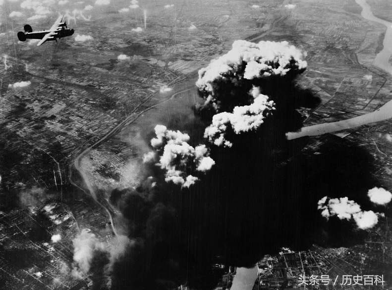 美军为报珍珠港之仇，向日本投掷2000吨炸弹！