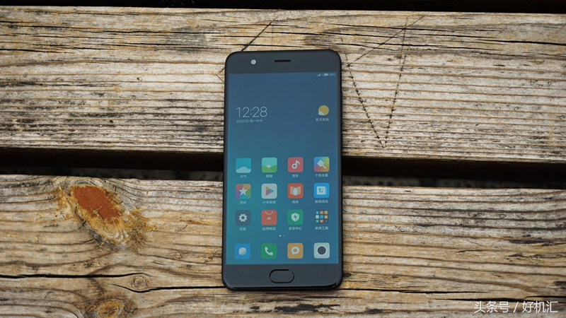 備受異議的小米6大屏幕版，小米手機(jī)Note3入門初嘗！