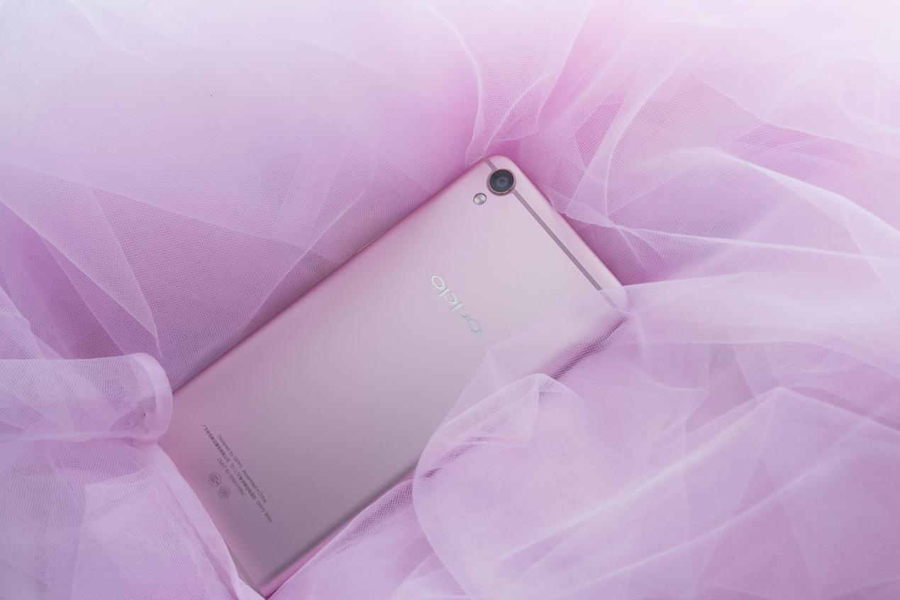 4120mAh VOOC快速充电 OPPO R9 Plus 图赏