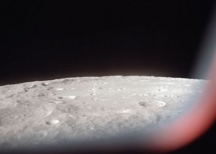 阿波罗12号登月的照片中出现3个神秘光点是UFO吗？