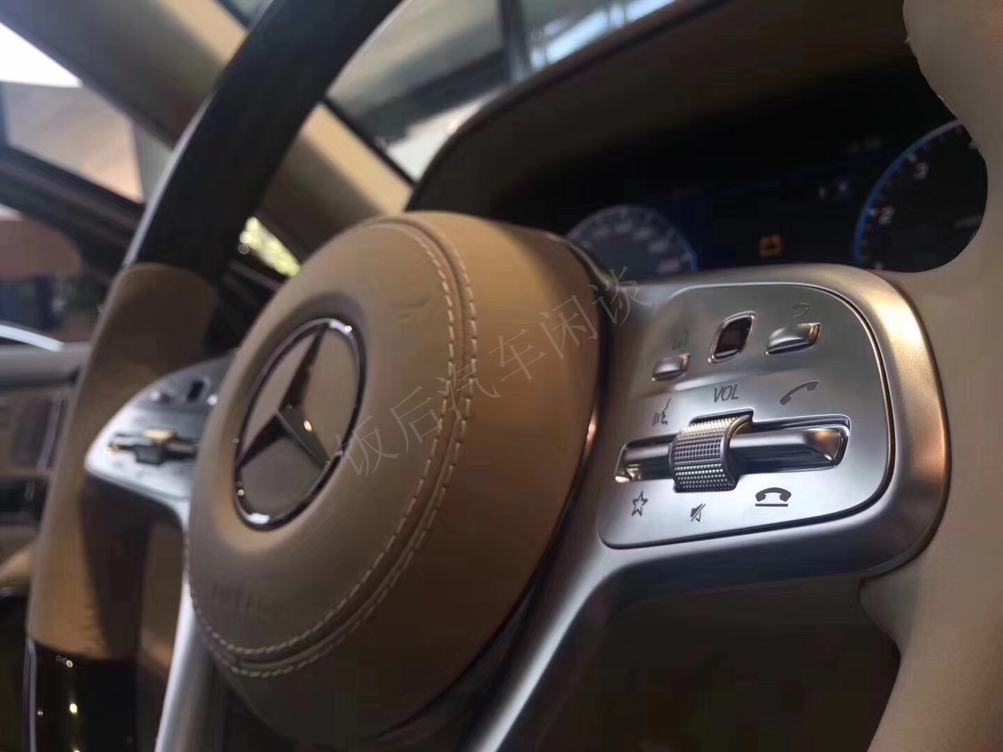 166万元落地新奔驰迈巴赫S450，车主回忆：第一眼看到它就入手了