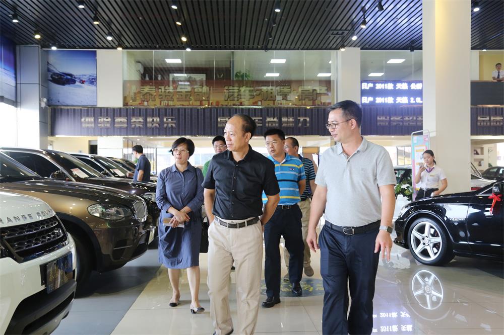 蔣連生廳長到南寧市就進(jìn)一步加強(qiáng)散裝汽油和二手車銷售管控工作開展調(diào)研