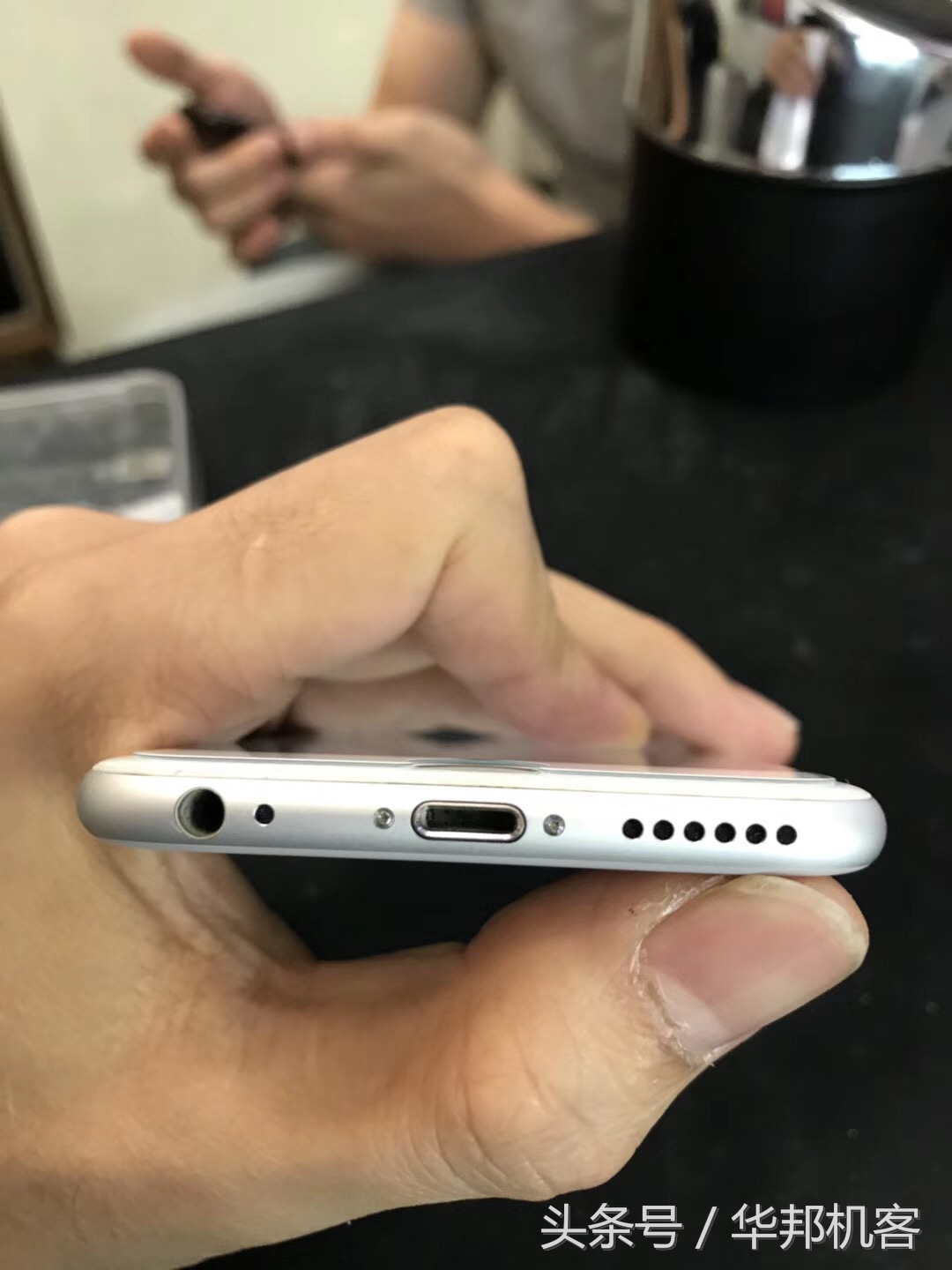 原先5288的中国发行iPhone6如今要是一千多，二手销售量比新手机还多