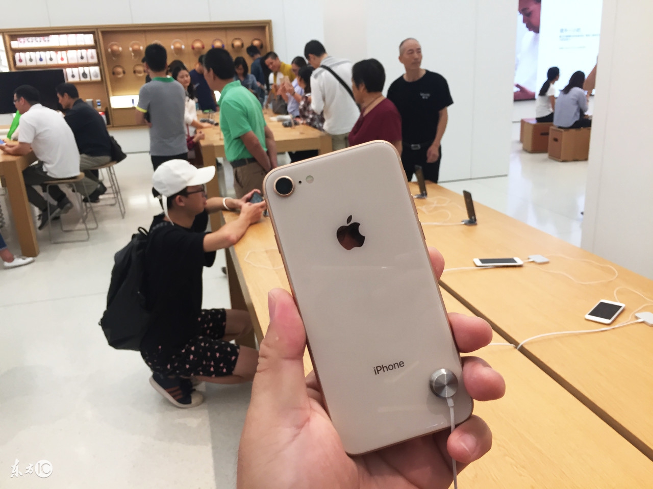 暴降！中国发行iPhone 7 Plus跌穿5000！买它還是iPhone 8？