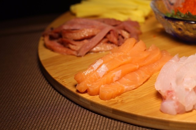 全珠三角首家日本最新流行「DIY手卷寿司」竟然在佛山顺德！