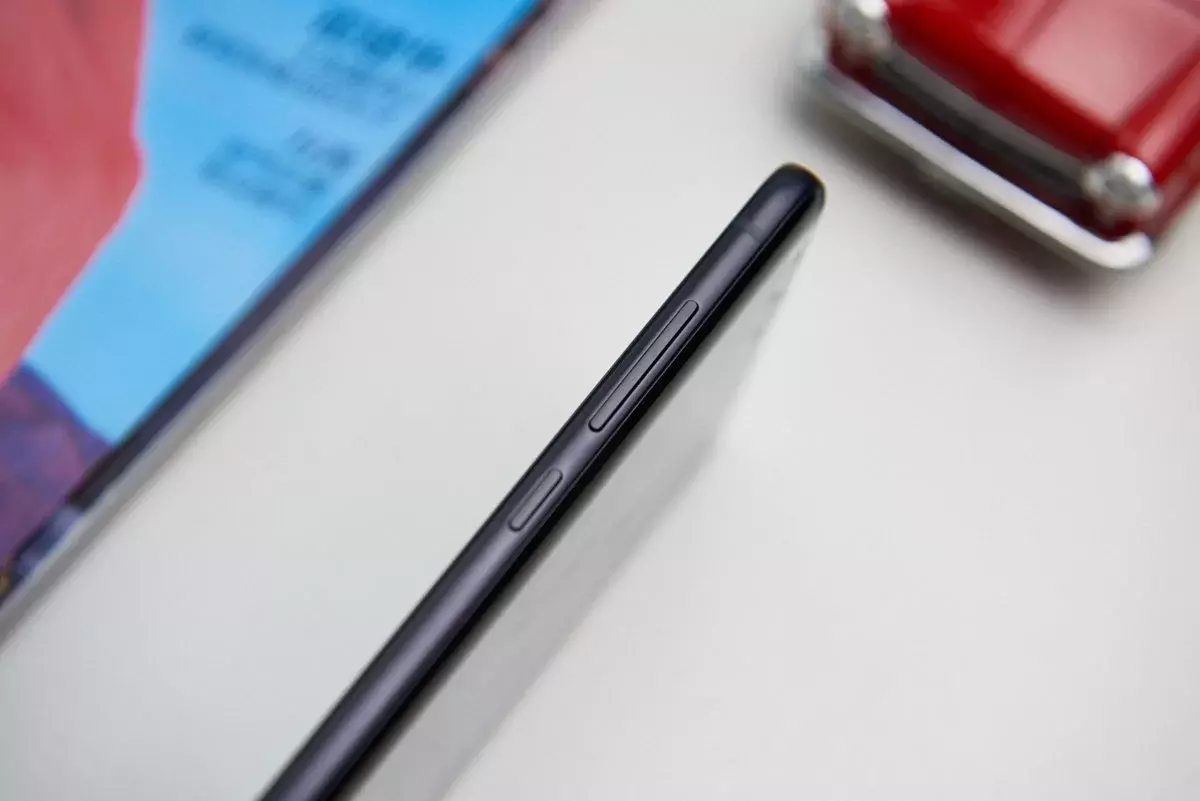 小米手机Note 3手机评测，骁龙660特性不错