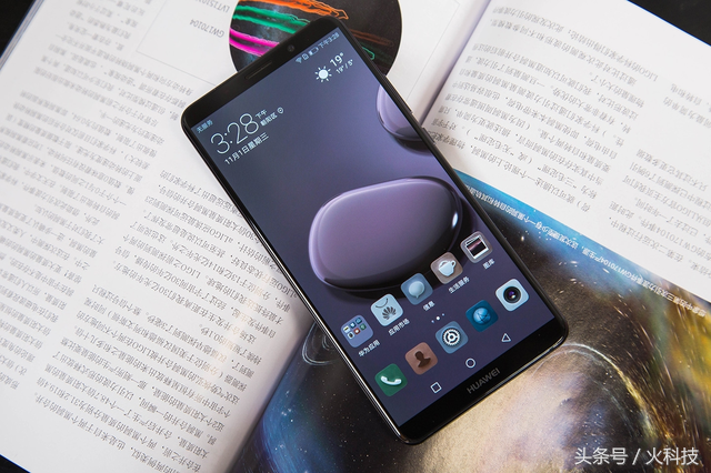 華為公司Mate10瑪莎拉蒂版和iPhone X到底是誰手機上霸者？你看中誰