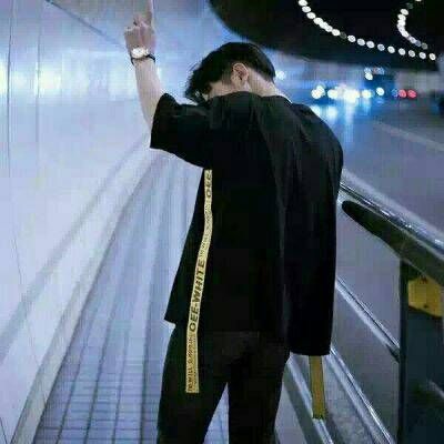 男生霸气侧脸高清头像图片