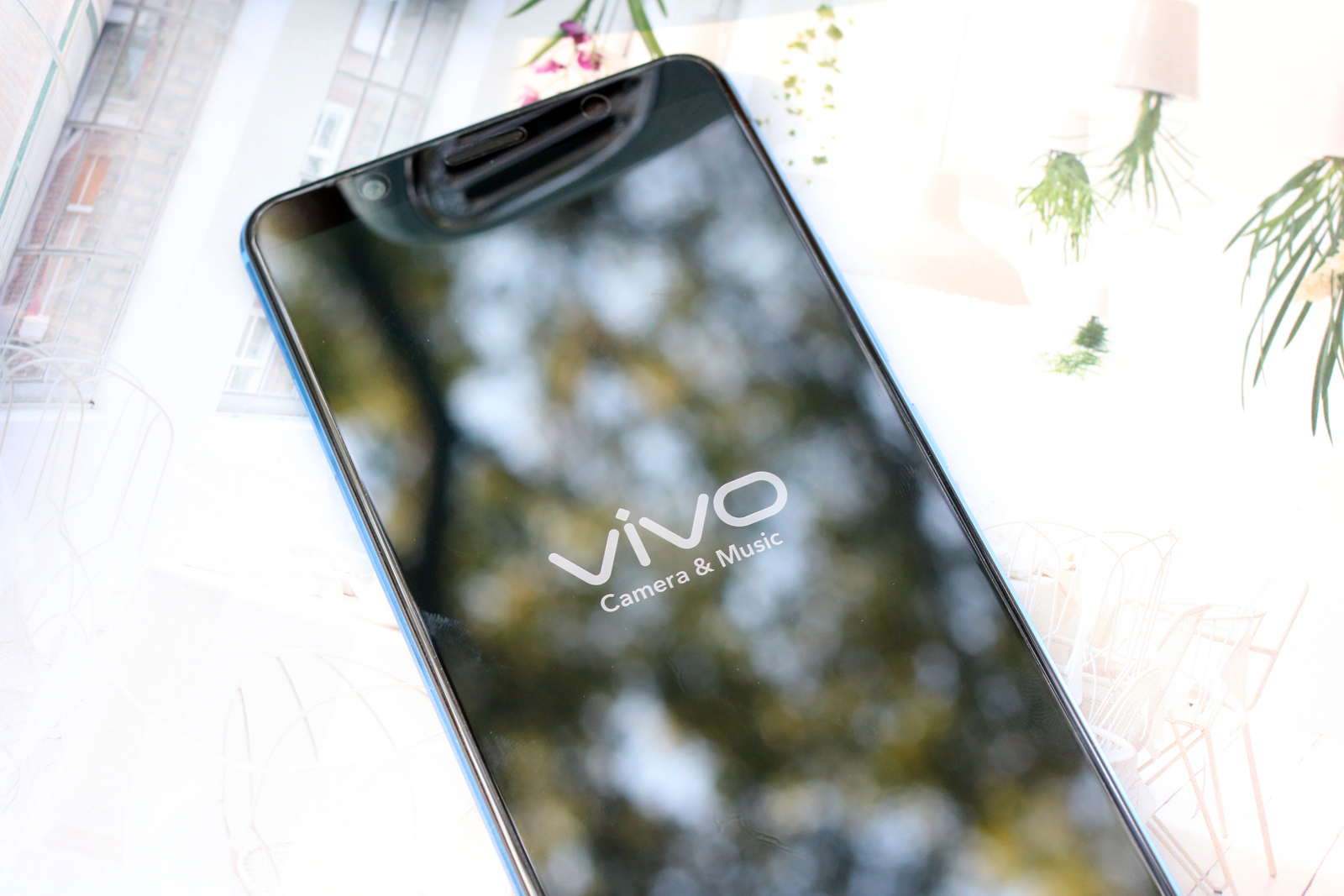 欲比天上试媲美！vivo X20 蓝版入门