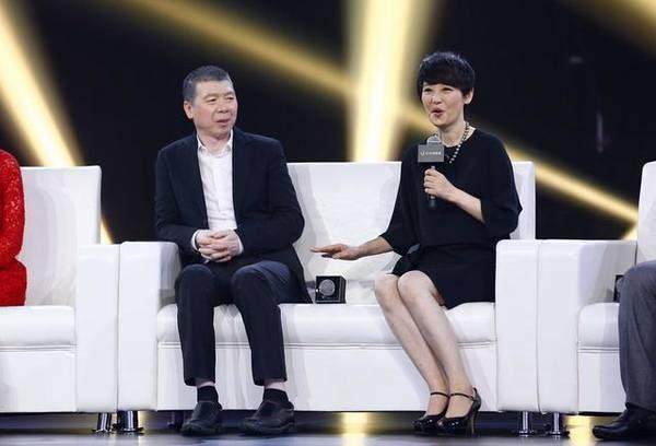 徐帆終于爆出18年來不和馮小剛生孩子的原因！原來是馮小剛的問題