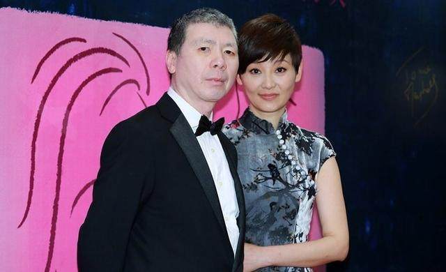徐帆終于爆出18年來不和馮小剛生孩子的原因！原來是馮小剛的問題