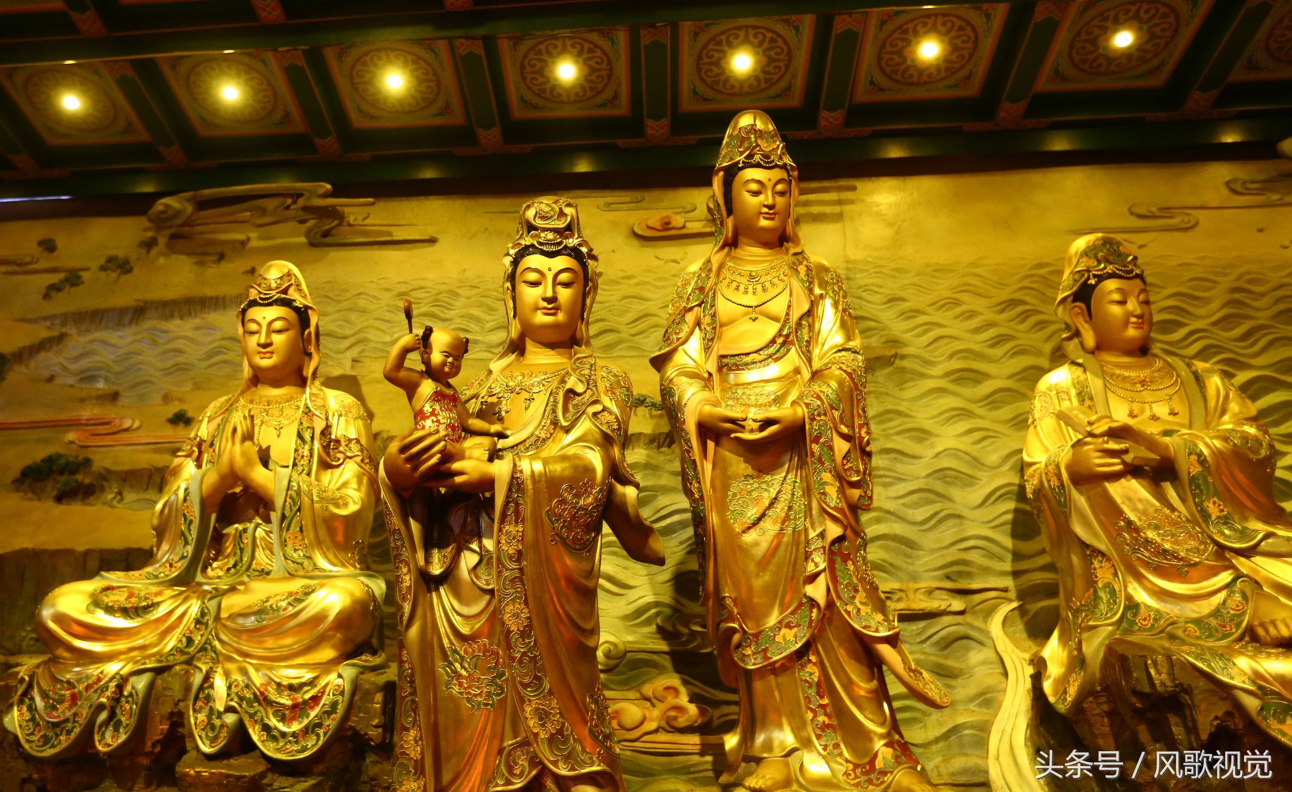 谁都知道南海观音，但你可见过观音菩萨33种化身，这是佛教传奇吗