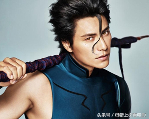 Star also plays Cosplay, into hot eye of dragon, Wang Zula, of Chen Kun is a god simply reductive ah