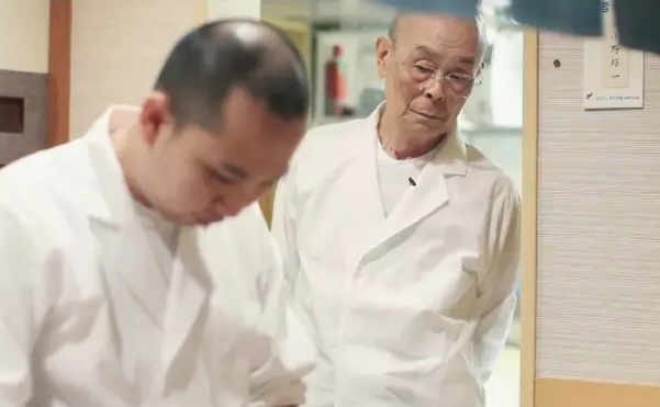 9岁入行，历经82年的磨炼，终成“寿司之神”