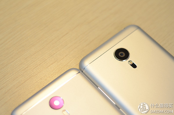 #本站首晒# 谁说旗舰机才有2.5D？MEIZU 魅族 魅蓝 Note3 银白色 开箱