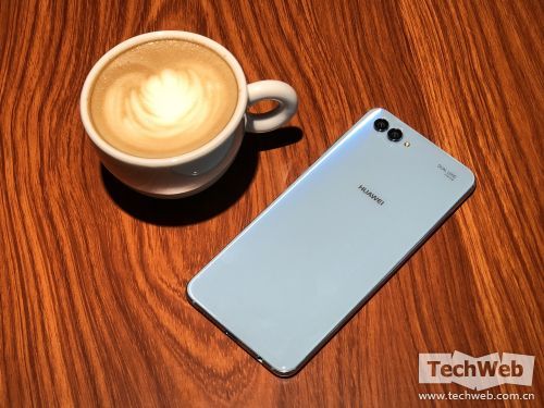 全玻璃机身+四摄像头颜值旗舰：HUAWEI nova 2s评测！