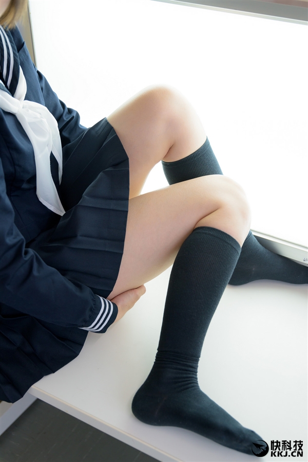 福利太污！日本女性大腿写真爆红：爽滑嫩