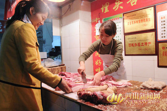 大学生毕业卖猪肉 回家创业订单饲养开10家连锁店