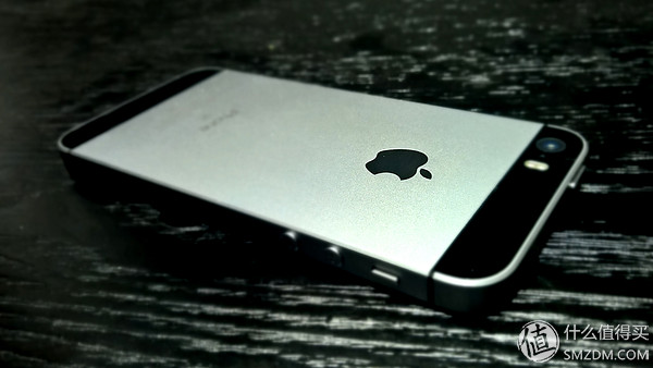 第一口苹果的滋味：Apple iPhone iPhone SE拆箱入门