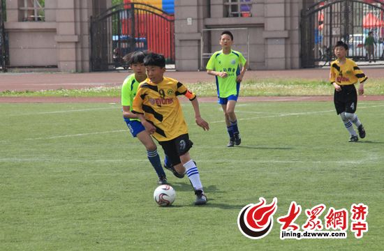 济宁市第二届“市长杯”青少年足球联赛胜利闭幕