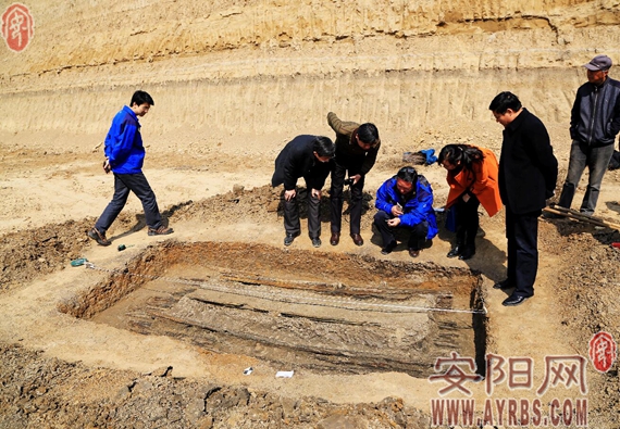 内黄县发现疑似商中早期墓葬群