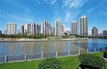 最新上海15区1县经济实力排行榜，排在第二的竟是...