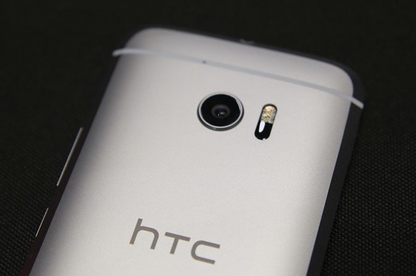 HTC 10 重点详细评测，入眼动魂 诚意满点！